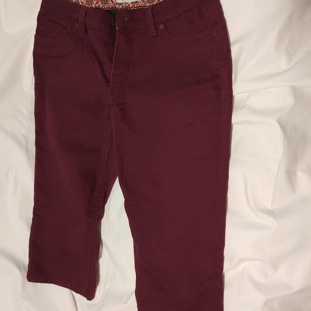 Maroon Capris - Picture 2 of 6